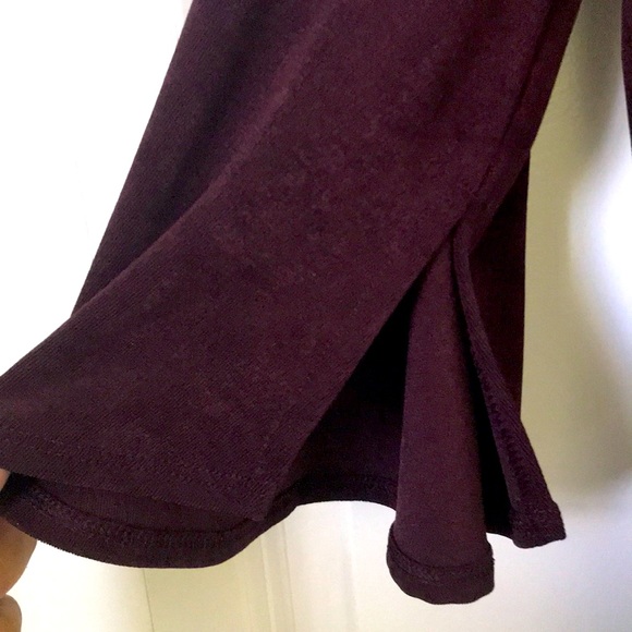 CHICO’S UNIQUE TRAVELERS TOP - Picture 8 of 9